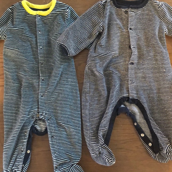 Two Gap Onesies - Picture 1 of 3